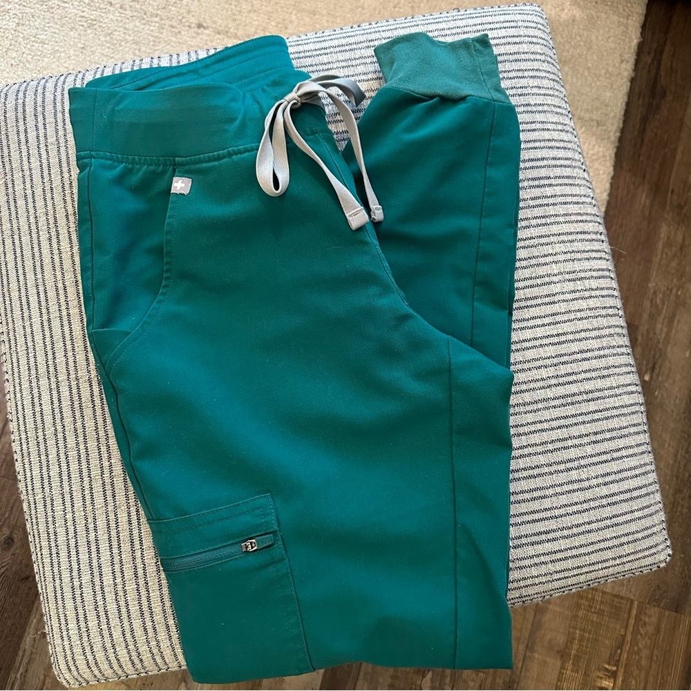 FIGS Hunter Green Zamora Joggers Size: XS